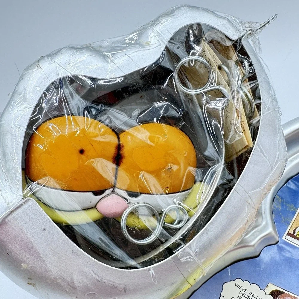 2 Rare Wilton Garfield Stand Up Cake Pan‎ Set Vintage 1978 Reusable Face